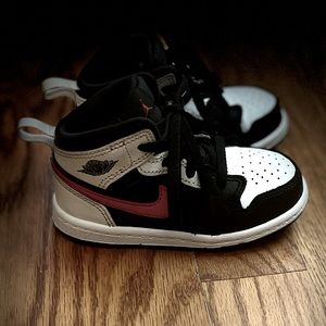 Jordan 1s. Kids